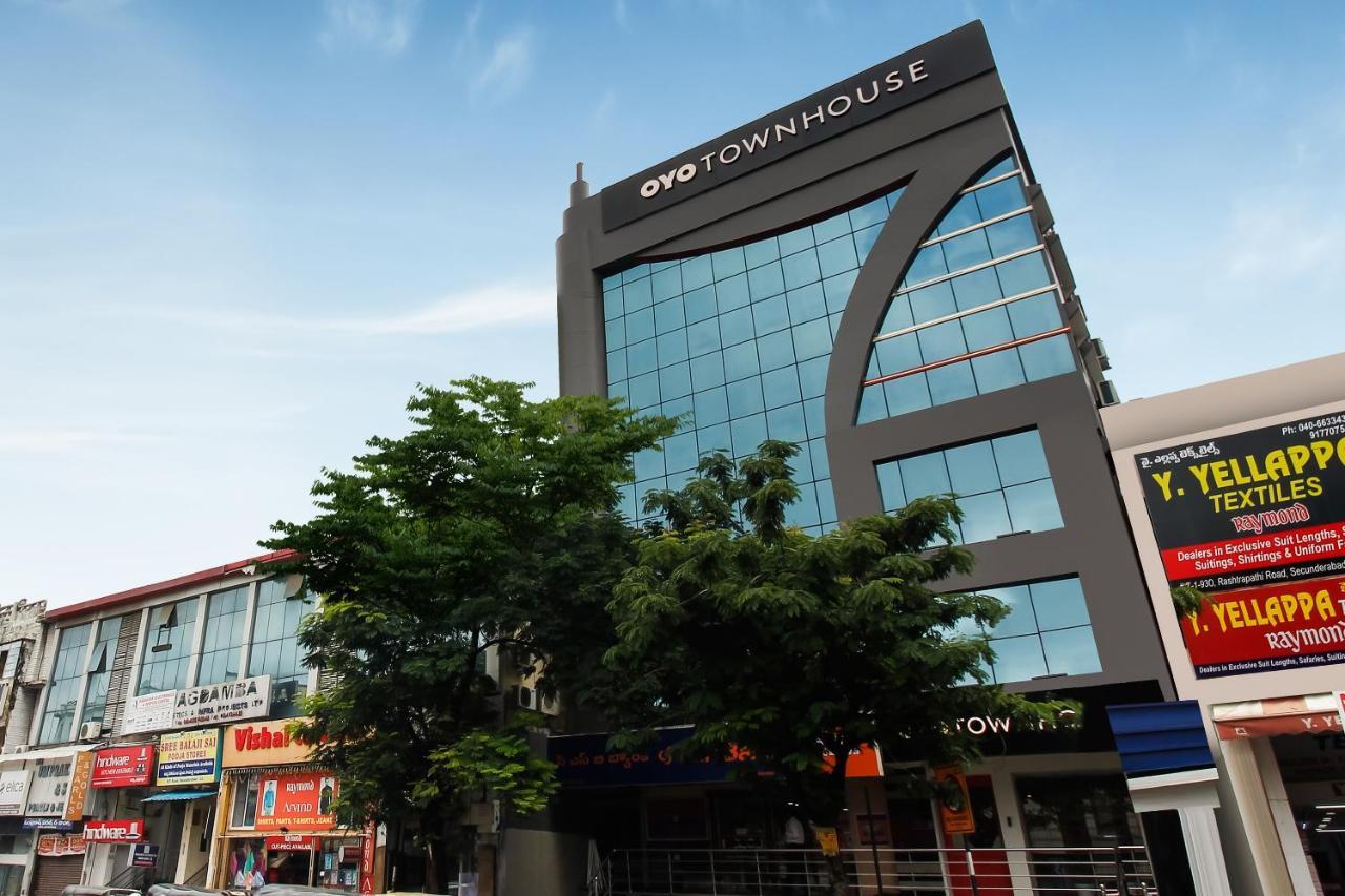 Oyo Townhouse 600 Gangothri Hotel Secundurabad Exterior foto